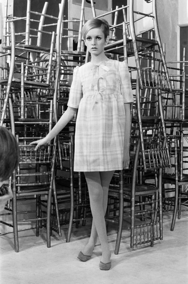London-born model Twiggy defined the 60s look. Photo / Getty Images.