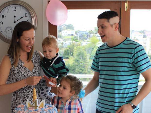 Andrew Porteous with his family. Photo / Givealittle