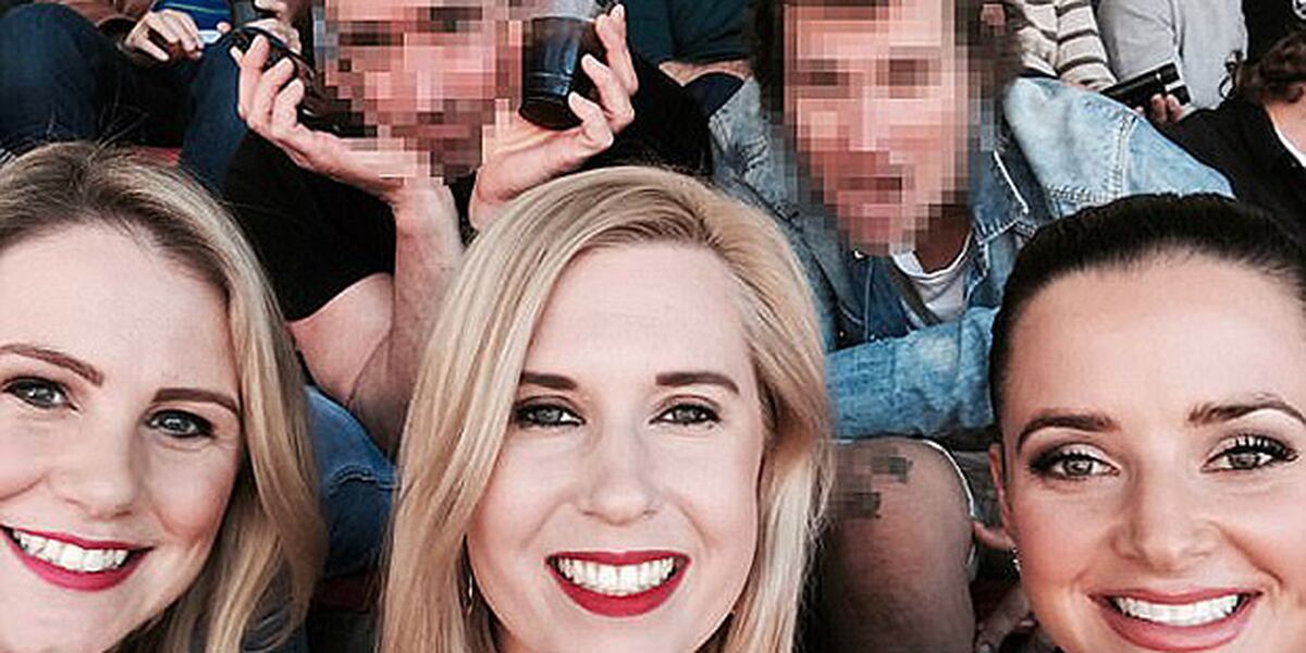 'Come on b****, f*** off away from me': Men hurl sexist abuse at woman at Horn v Pacquiao fight