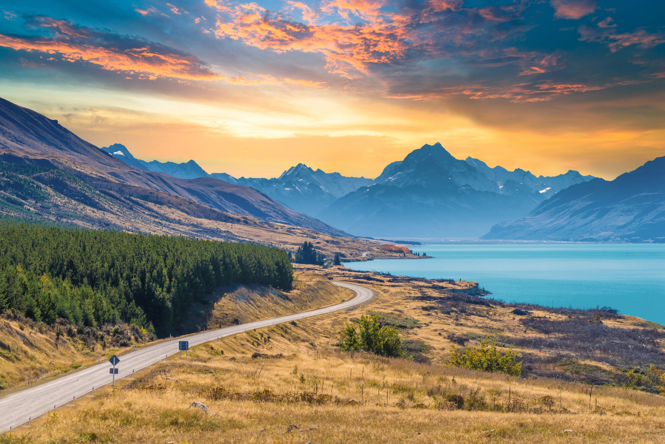 New zealand ответы. Новая Зеландия (New Zealand). Новая Зеландия Южный остров. Новая Зеландия ландшафт. Куинстаун (новая Зеландия).