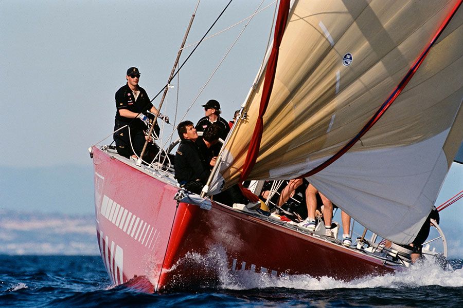 New Zealand challenger NZL-20 racing during the 1992 Louis Vuitton Cup in San Diego, USA.