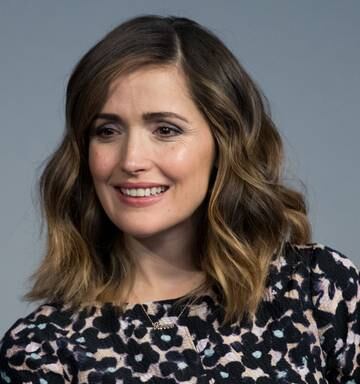 New Mum Rose Byrne I M Still In A Fog Nz Herald