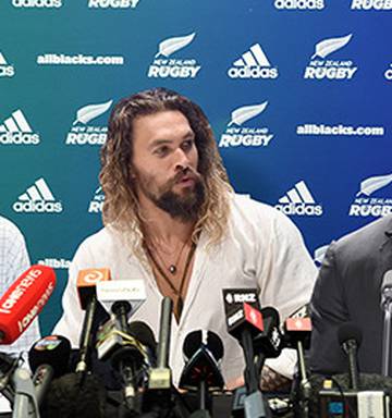 Dont Be Fooled Aquaman The Rock Announced In All Blacks On April