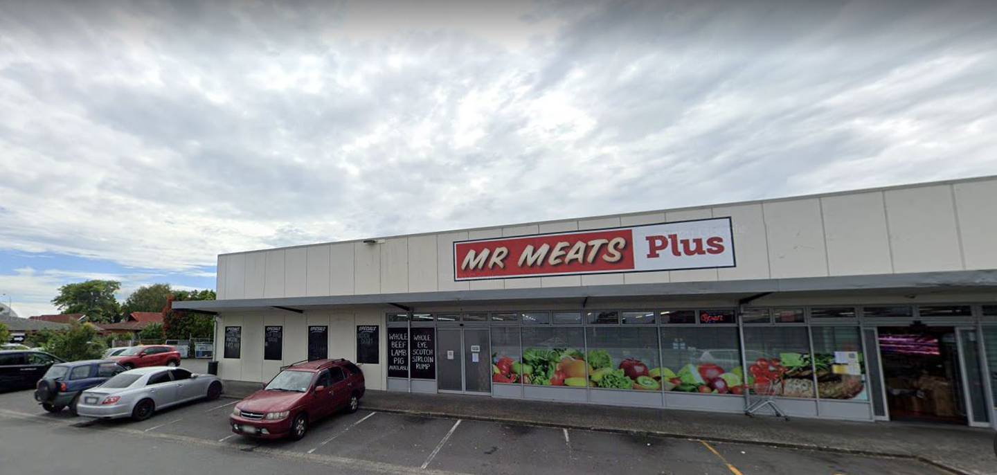 The Mr Meats Plus on Lincoln Rd, Henderson, has been identified as a location of interest. Image / Google