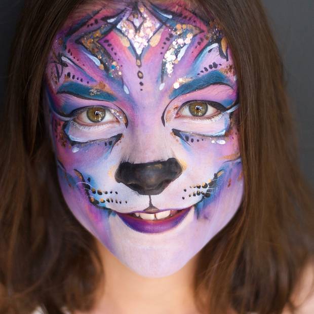 Paraparaumu Beach Woman Paints One Face Per Day Nz Herald
