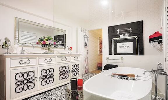 My #Chanel inspired bathroom #diy #bathroom  Bathroom decor apartment, Diy  bathroom decor, Bathtub decor