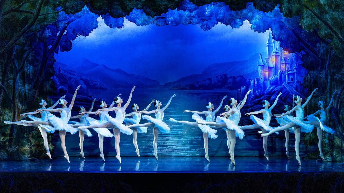 Royal Czech Ballet přináší Labutí jezero do Hook Bay
