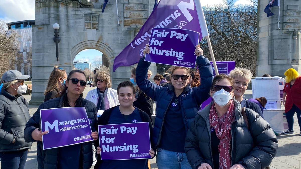Nurses accept pay offer from Te Whatu Ora, strike won't go ahead - NZ Herald
