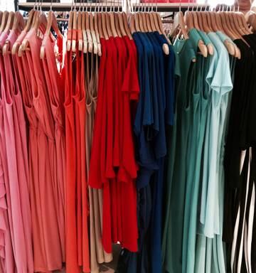 Clothing Giant H M To Launch Nz Store Nz Herald