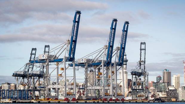New cranes at Ports of Auckland. Photo / Jason Oxenham