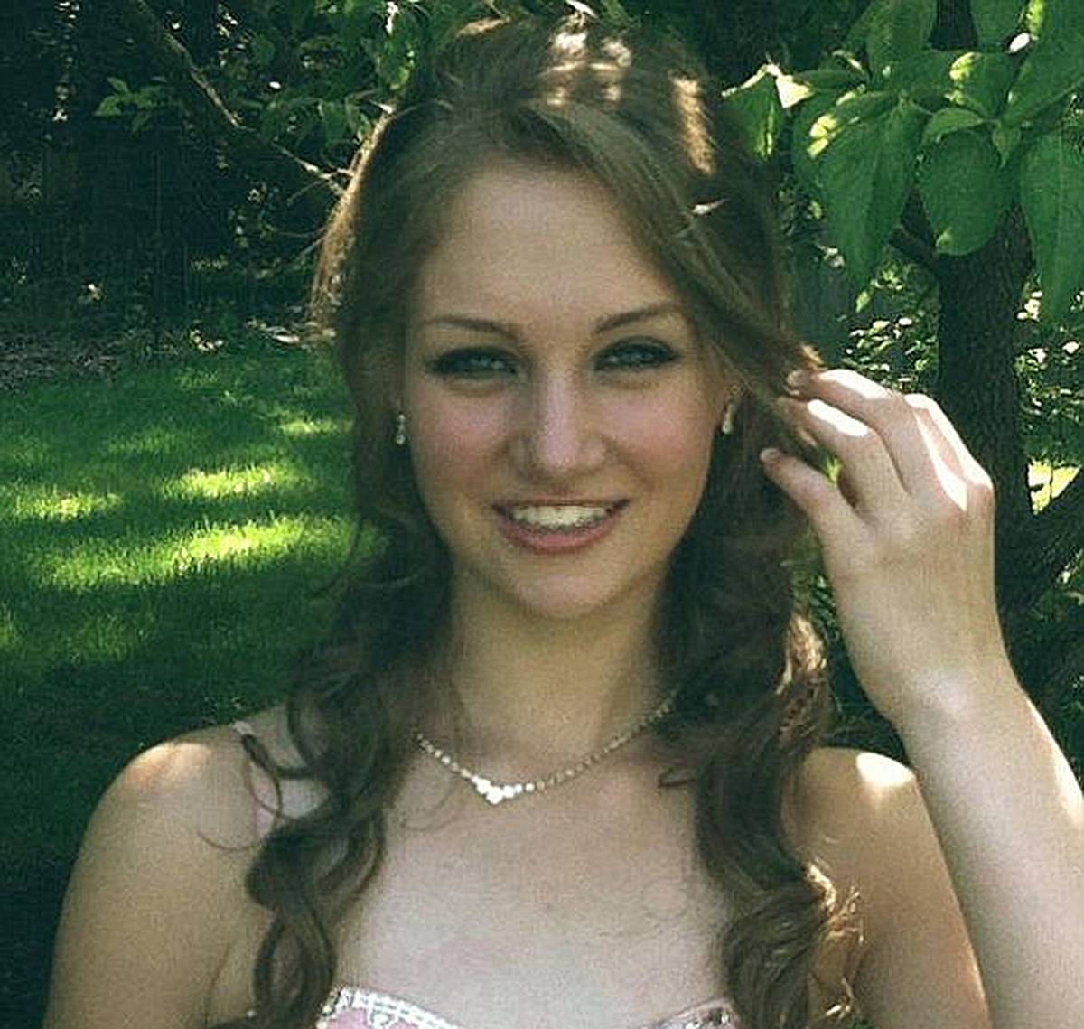Teen Sues Her Parents For Refusing To Pay Her University Fees Nz