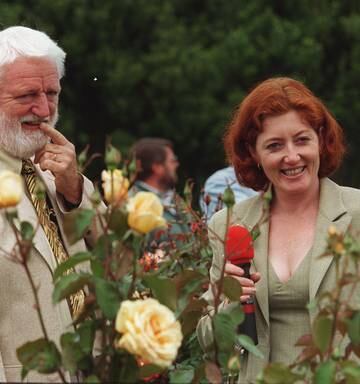 Nz Growers Pay Tribute To World Renowned Rose Breeder Sam Mcgredy