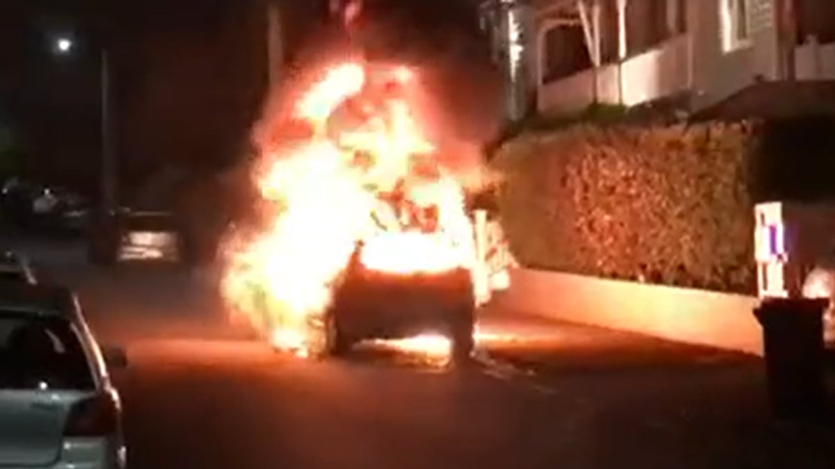Auckland arson attack: Woman's car set alight in Ponsonby, neighbours tell of 'shocking event'