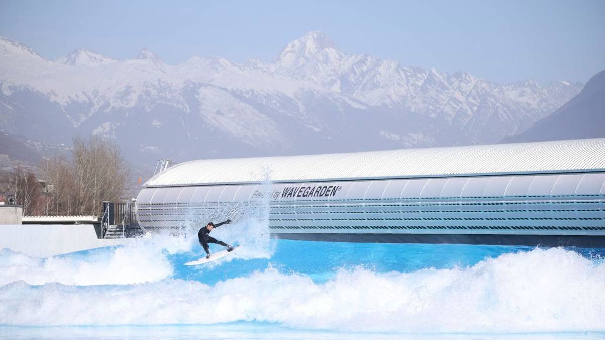 Der Wellenpark eröffnet ein Wellenbad in den Schweizer Alpen