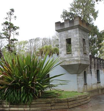 Playground Castle Closed As Earthquake Risk Weta To The Rescue Nz Herald