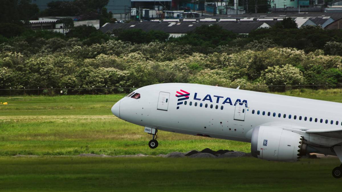 Muere en emergencia médica un piloto de un vuelo de LATAM rumbo a Chile