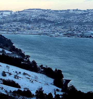 Snow To Sea Level Closes Schools In Dunedin Nz Herald
