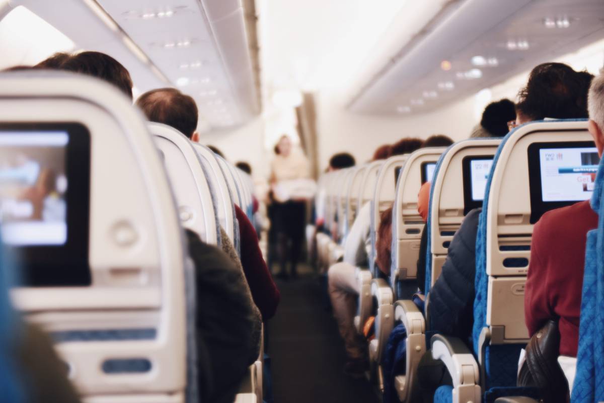 How To Avoid Getting Sick On A Plane 11 Things You Should Never
