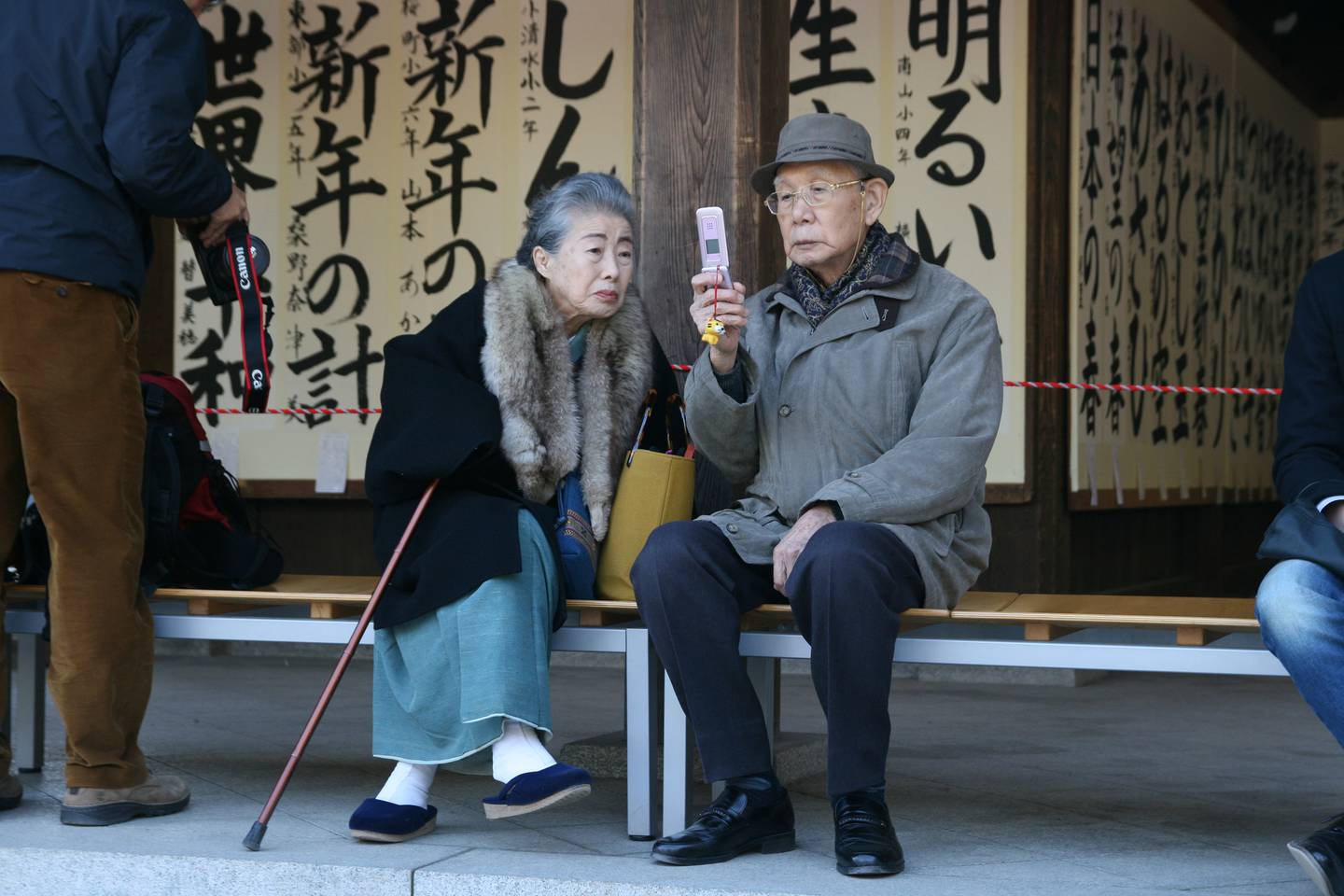 东京的一对老年夫妇。 照片/盖蒂图片社