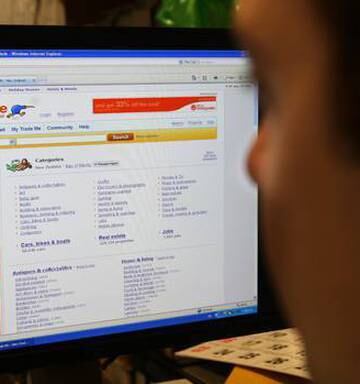 Nz Shares Drop Pushpay Trade Me Fall Nz Herald