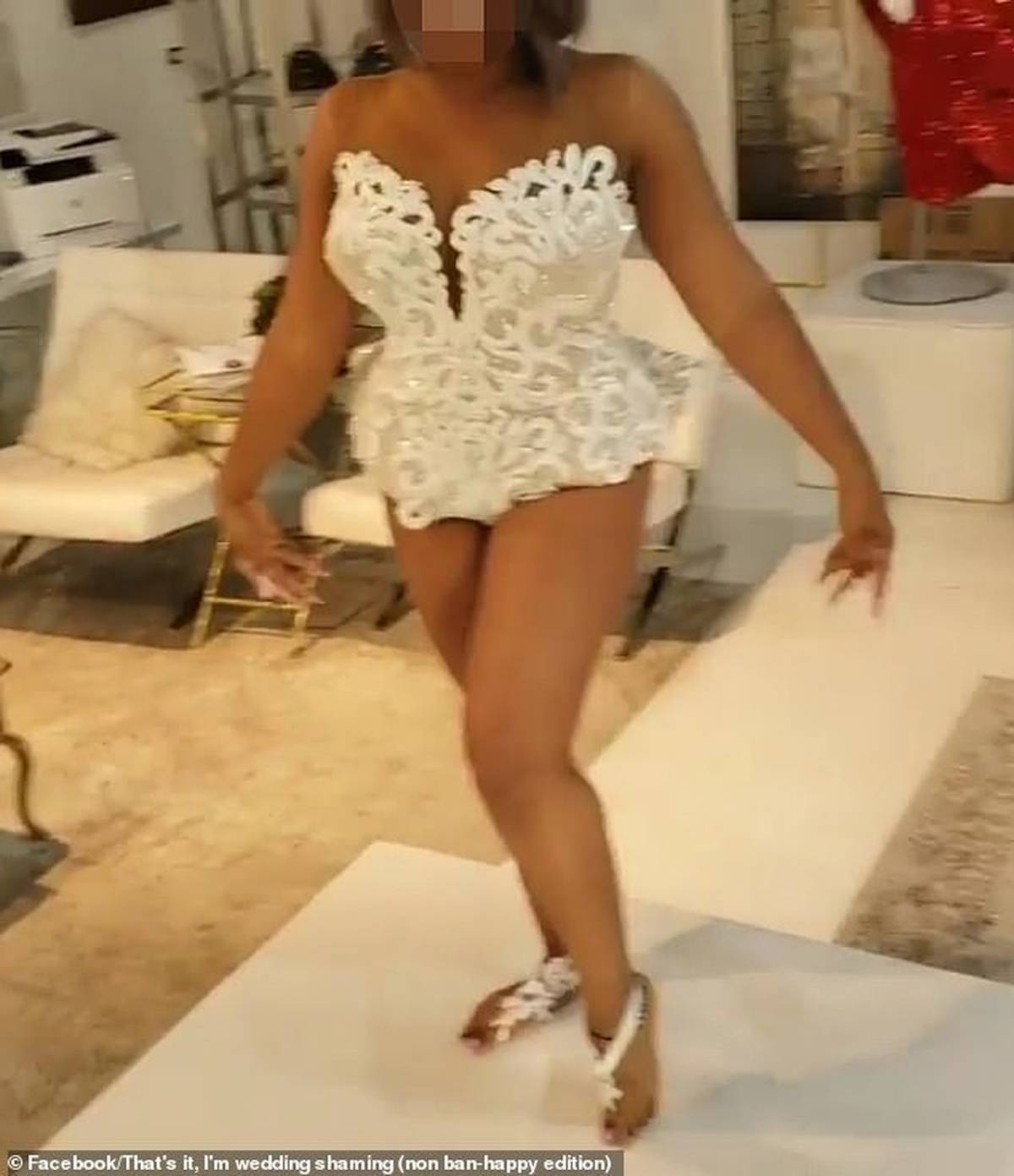Bride S Wedding Dress Sparks Facebook Debate Tacky Or Gorgeous