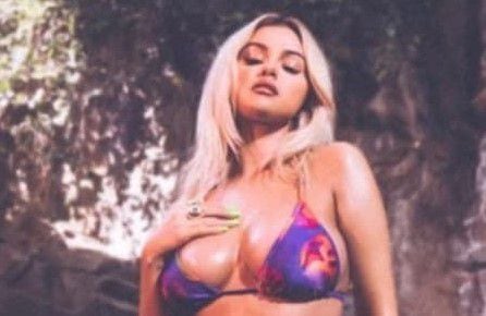 Sarah power bikini