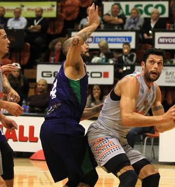 Basketball Old Boys Clash To Celebrate Life Of Hawke S Bay S Patrick O Brien Nz Herald