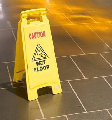 Aussie Supermarket Claws Back 189k In Slip And Fall Case Nz Herald