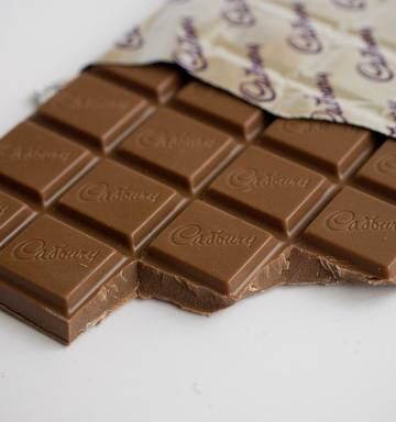 Cadbury Dropping The Size Of Family Chocolate Block Nz Herald