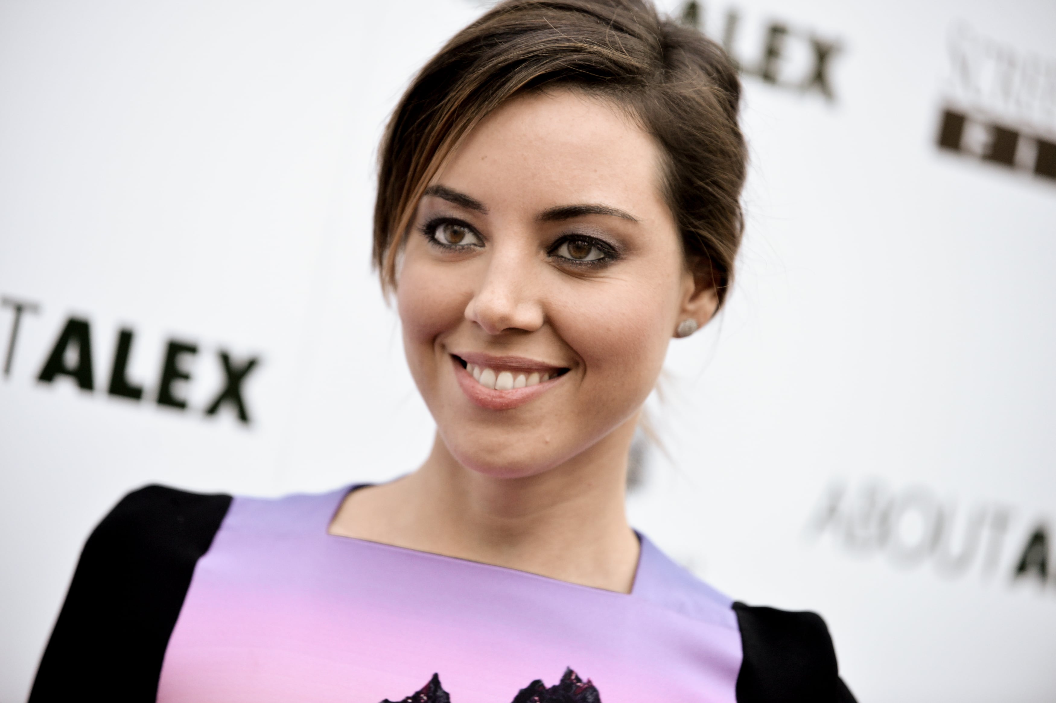 Nude celeb pics removed as fresh wave leaks online - NZ Herald