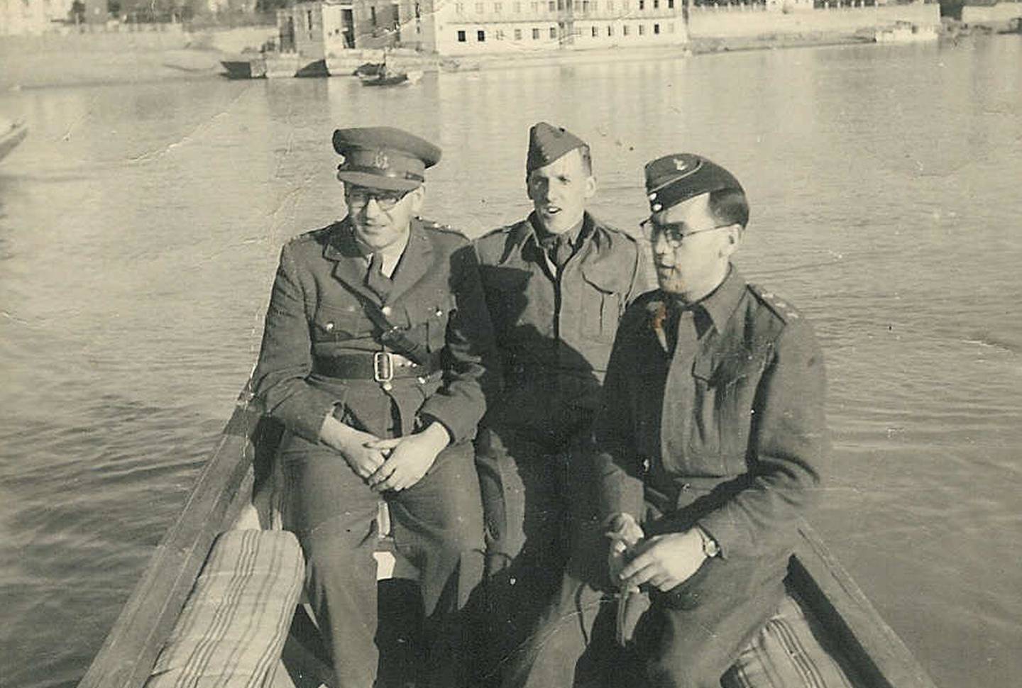 Laurence Reynolds, right, on Baghdad's Tigris River in about 1943. The Kiwi doctor was posted to the 31st British General Hospital in Baghdad while in the British Army Medical Corps. Photo / Supplied