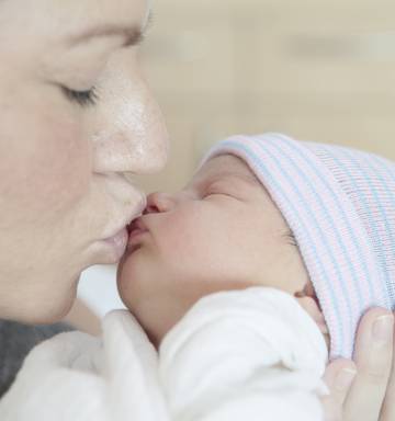 Why You Should Never Kiss Babies On The Lips Nz Herald