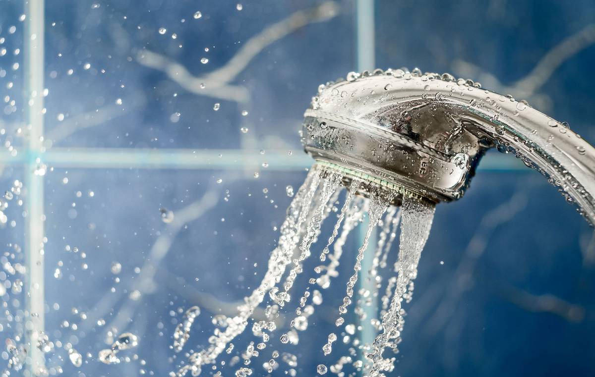 Aucklanders urged to cut water use as demand soars - New Zealand Herald