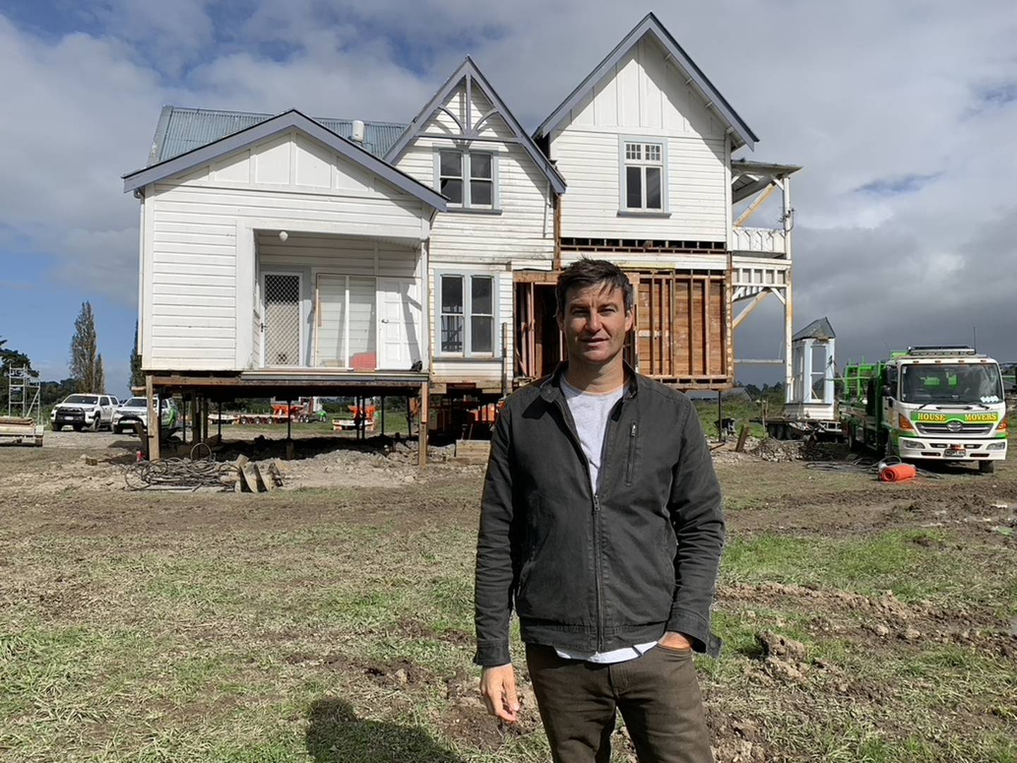 Clarke Gayford hosted Moving Houses for two seasons. Photo / TVNZ