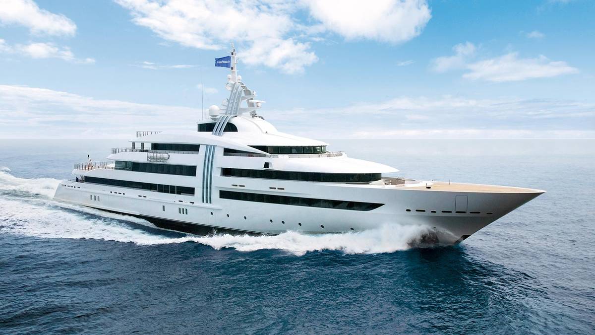 german billionaire yacht