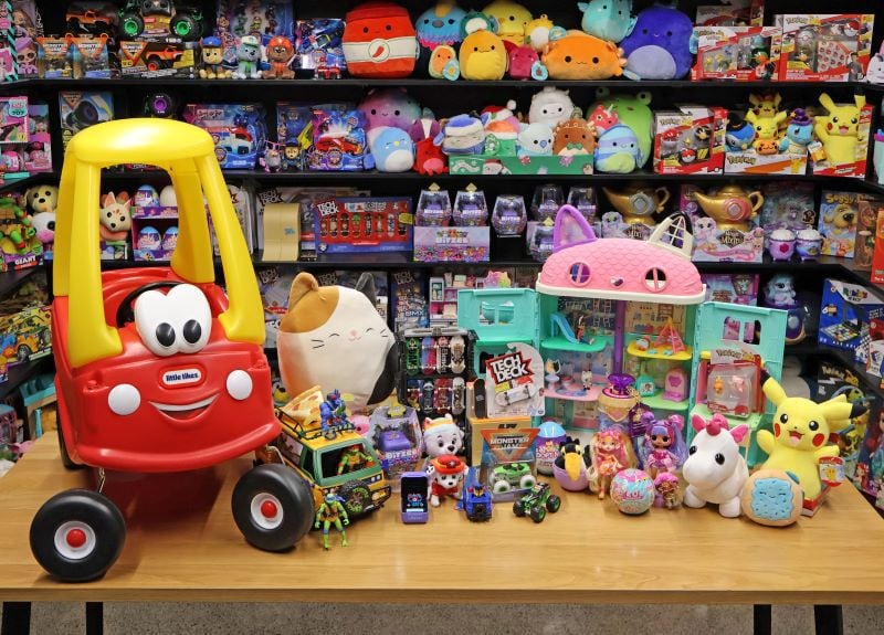 I sales want toys