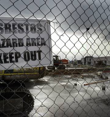Asbestos Fears Grow Over Huge Chch Housing Fix Nz Herald
