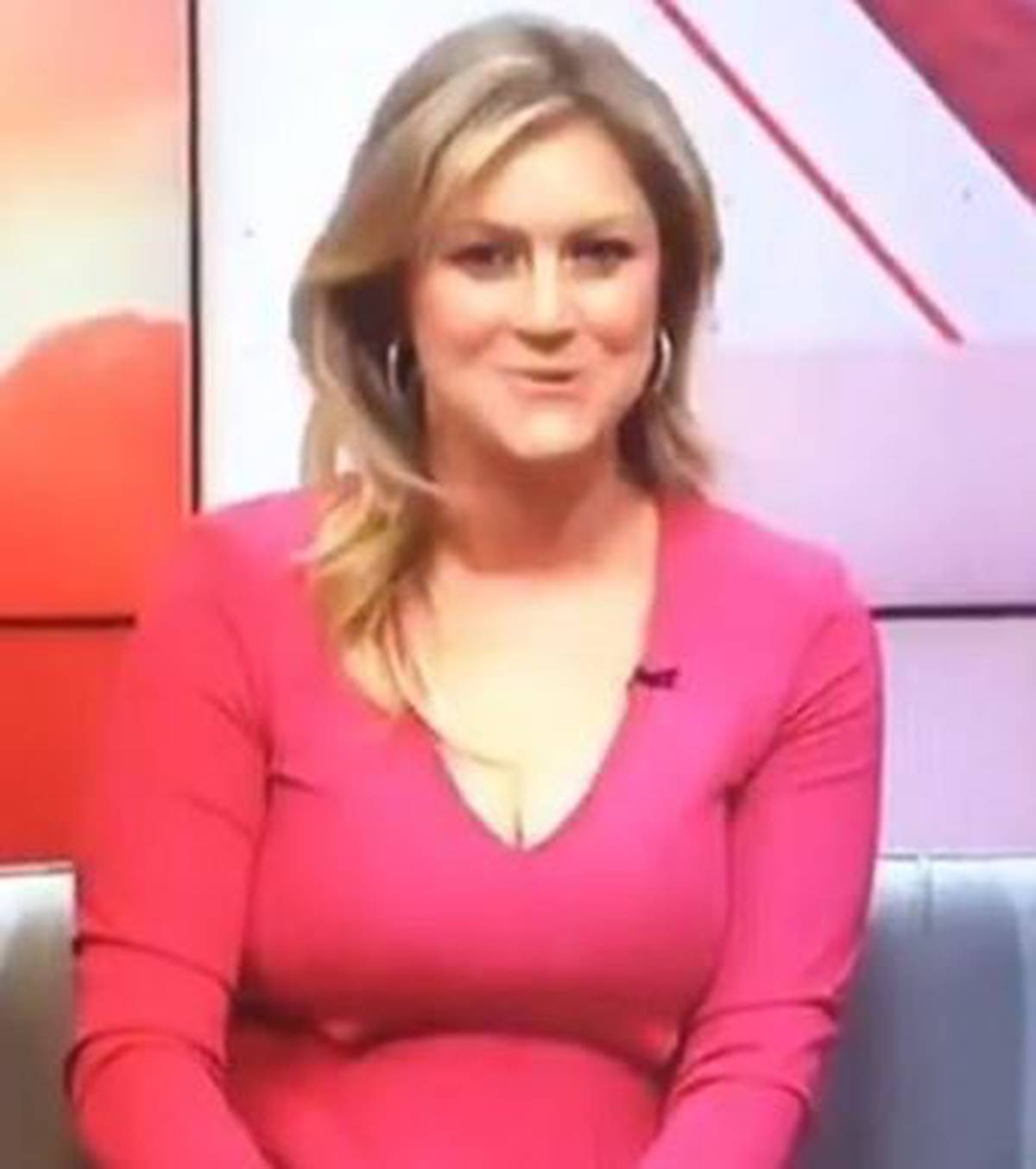 Toni Street S Boobgate Unfortunate Seven Sharp Wardrobe