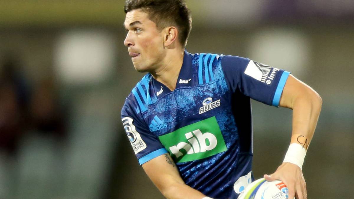 Super Rugby: First-five Otere Black takes knock as fast-starting Blues ...