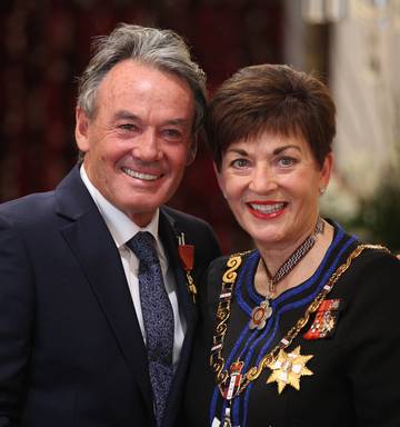 Allan Aj Hackett Welcomed Into New Zealand Order Of Merit Nz Herald