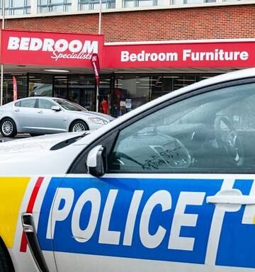Carpet Theft Attempt Stuns Whanganui Furniture Store Manager Nz Herald