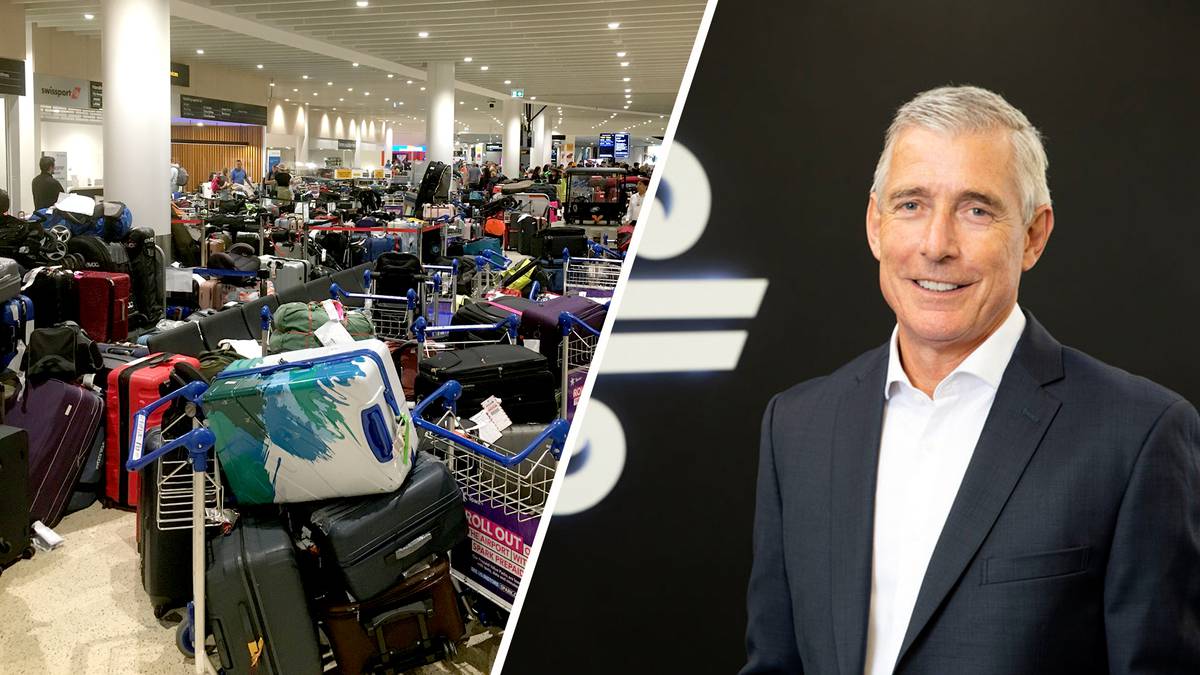 Prezydent Air New Zealand, Greg Foran, obserwował odprawę bagażu na lotnisku w Auckland