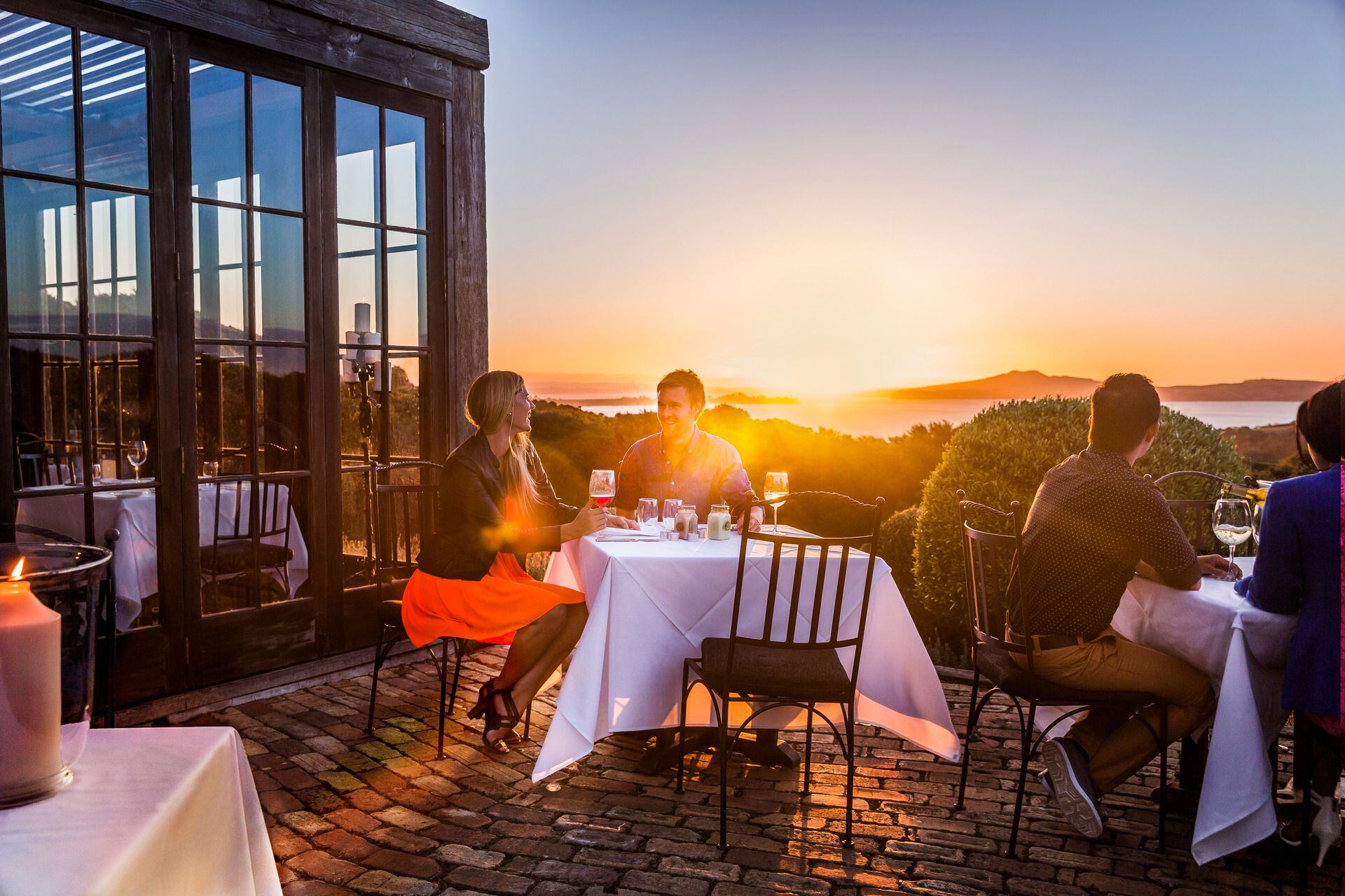 Go Nz Cafes Bars And Restaurants With Great Views That You Can Drive To - Nz Herald