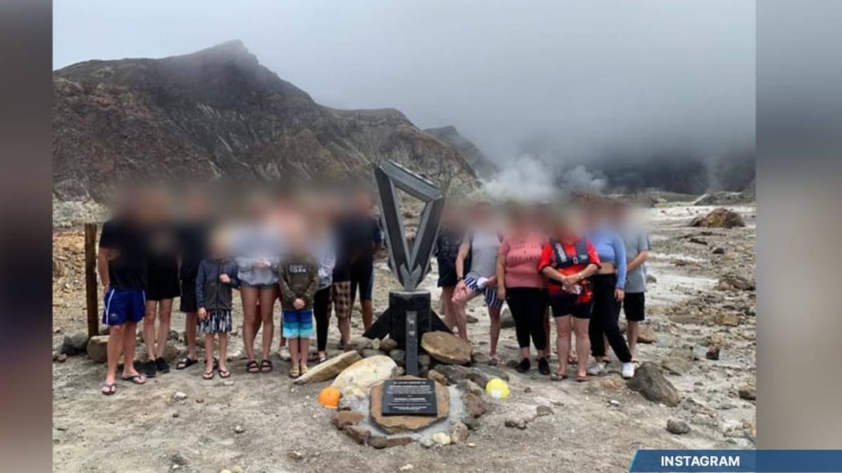 Whakaari/White Island Families of eruption victims return to island