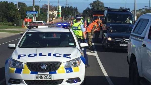 Checkpoints across Auckland have been stopping traffic leaving the city. Photo / Khalia Strong