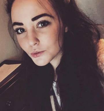 Young Teen Webcam - Webcam girl, 21, suffocated herself to death during ...