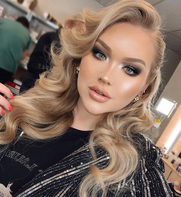 Youtube Star Nikkie De Jager Reveals Vile Blackmail Plot Forced