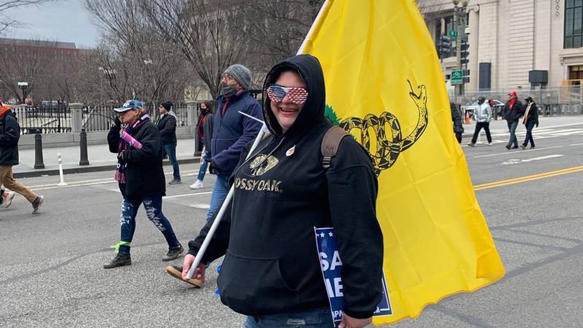 Photo of Émeutes du Capitole américain: la femme qui a été tuée était un partisan de Trumper a été prise en charge par une théorie du complot QAnon