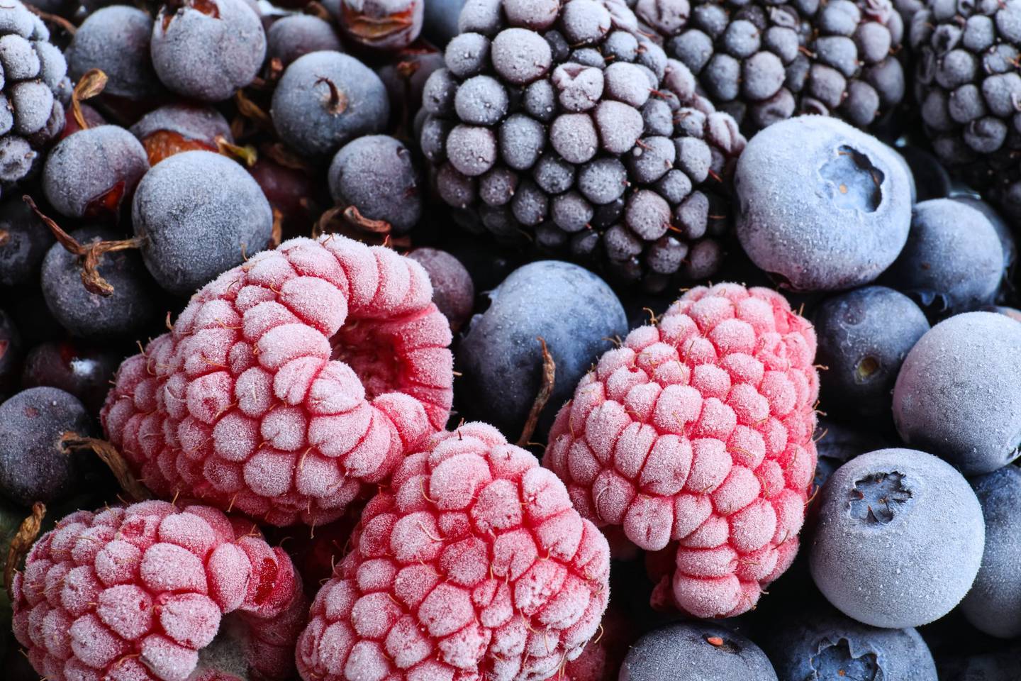 进口冷冻浆果与三例甲型肝炎有关。照片/ 123RF