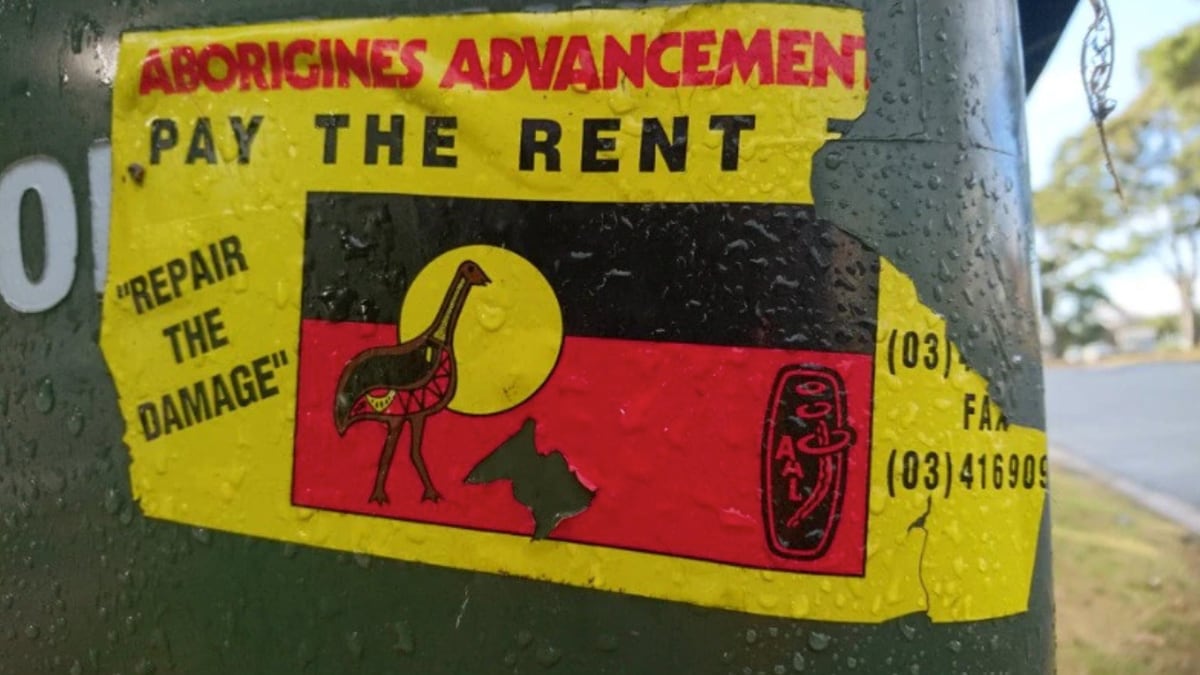 Die Pay The Rent-Kampagne fordert wöchentliche Zahlungen an indigene Australier